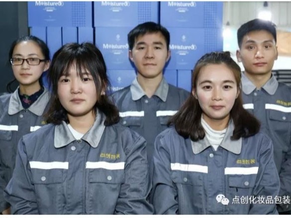 贊美一下我們可愛的工友們！